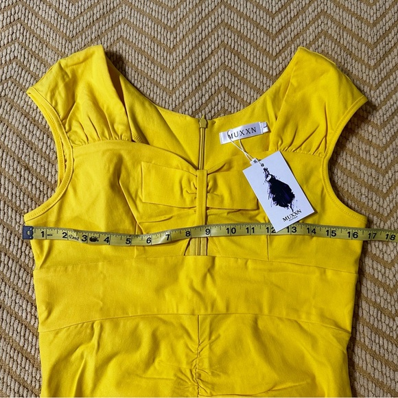 NWT - Retro Vintage Inspired Pinup Wiggle Dress w/ Bow in bright yellow - Large - Picture 5 of 5